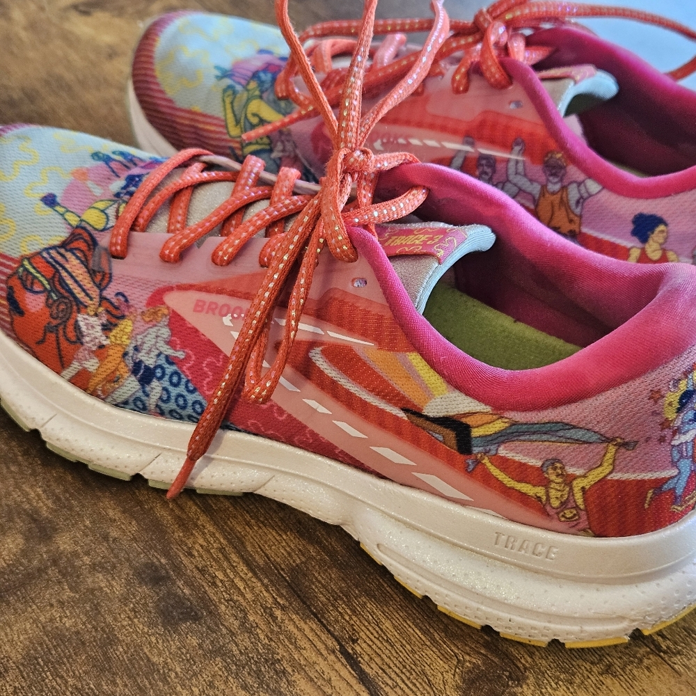 Adam Dalton Blake + Brooks Trace 3 Women’s Sz 9 Pride LGBTQ+